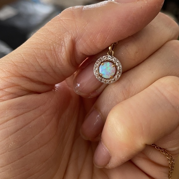 Savvy Cie Jewels-  yp71330YOP -Opalescent Necklace - Picture 3 of 9